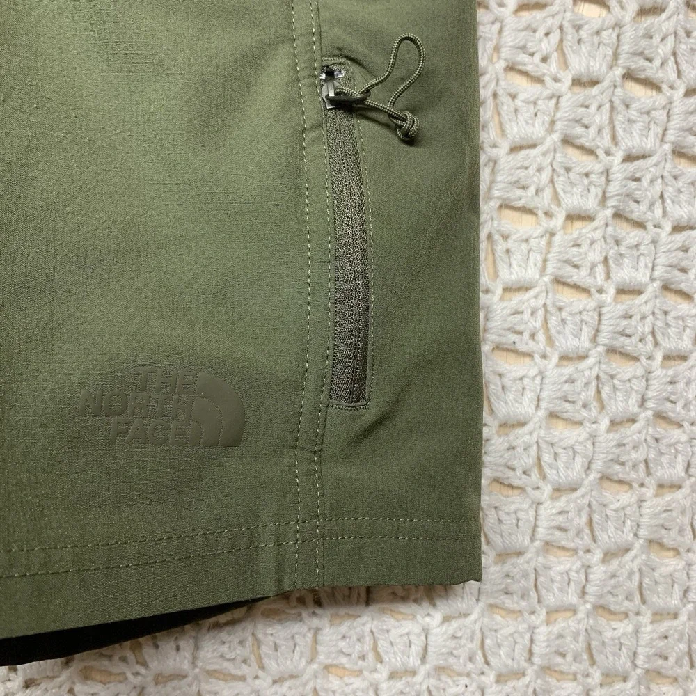 The North Face Shorts Mens Size 30 (30x7) Olive Green Performance Hiking Walking